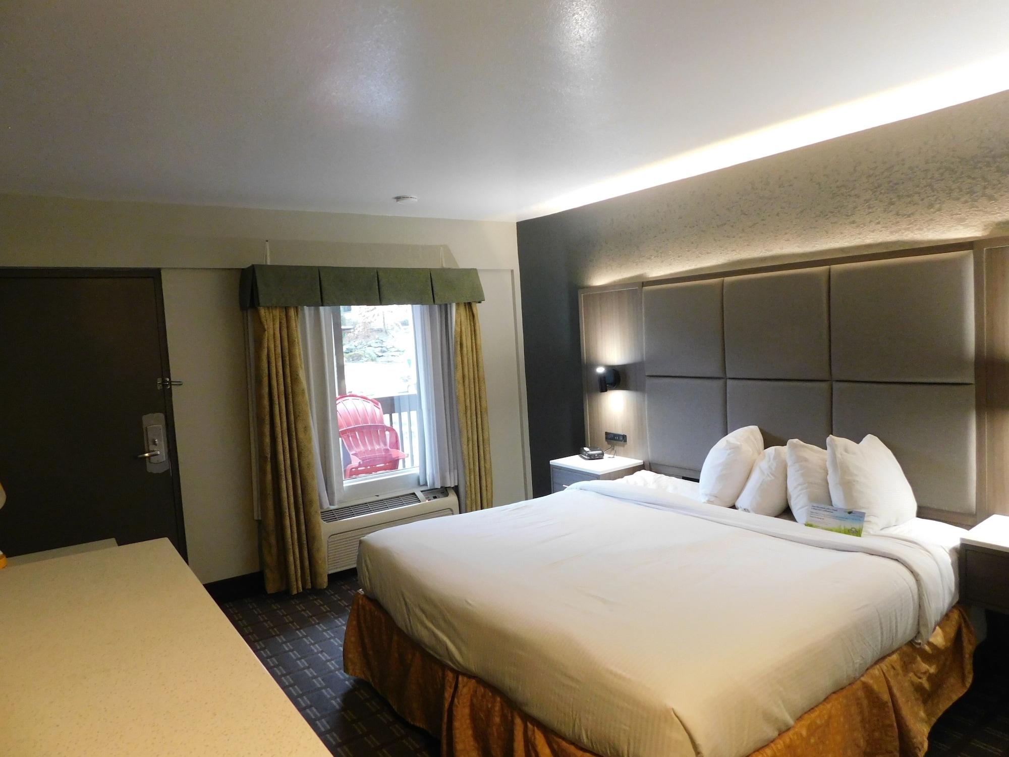 Days Inn & Suites By Wyndham Downtown Gatlinburg Parkway Exteriör bild