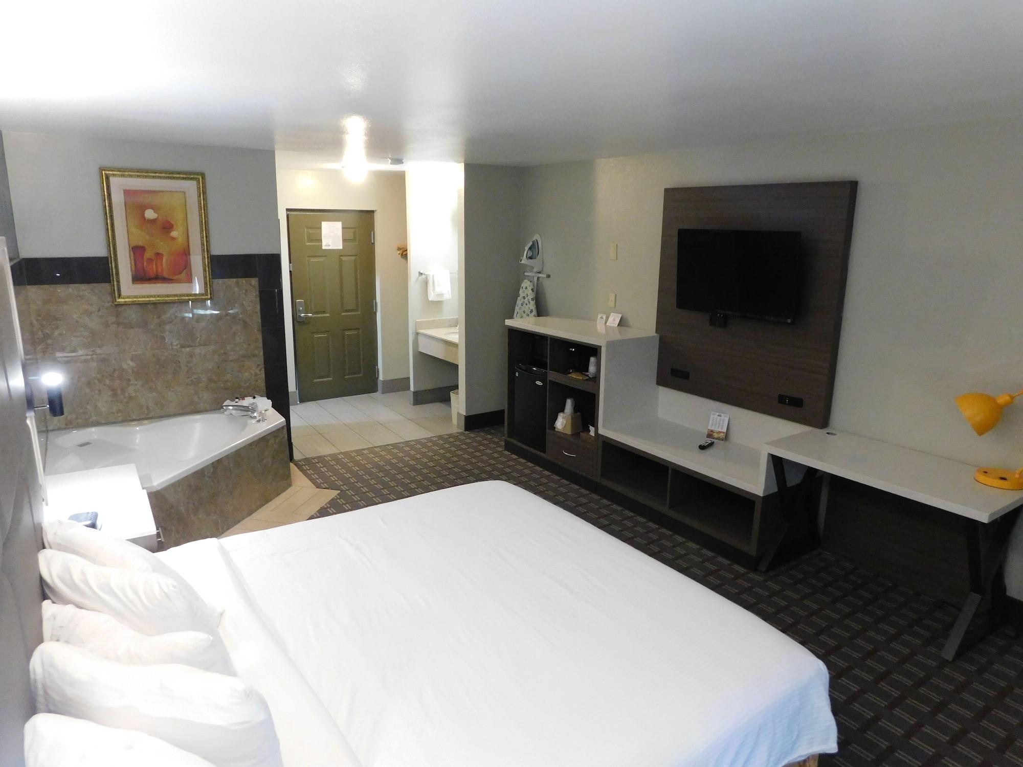 Days Inn & Suites By Wyndham Downtown Gatlinburg Parkway Exteriör bild